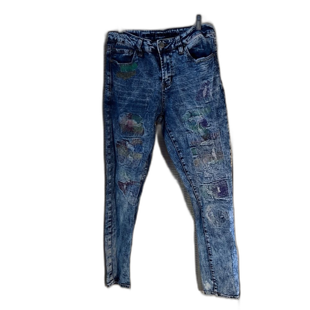 Rue 21 Acid wash distress embroidered skinny jeans 32
